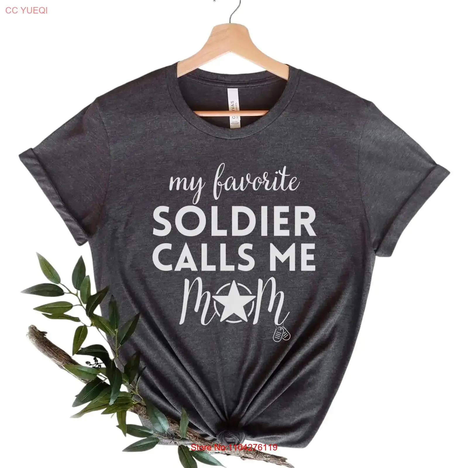Mi camiseta de la famosa marca Army Mom T ShirtSoldier ShirtArmy Famil, con la frase 'Mi soldado favorito me llama mamá', estilo vintage, lavada, de diseñador, a la moda y con estilo.