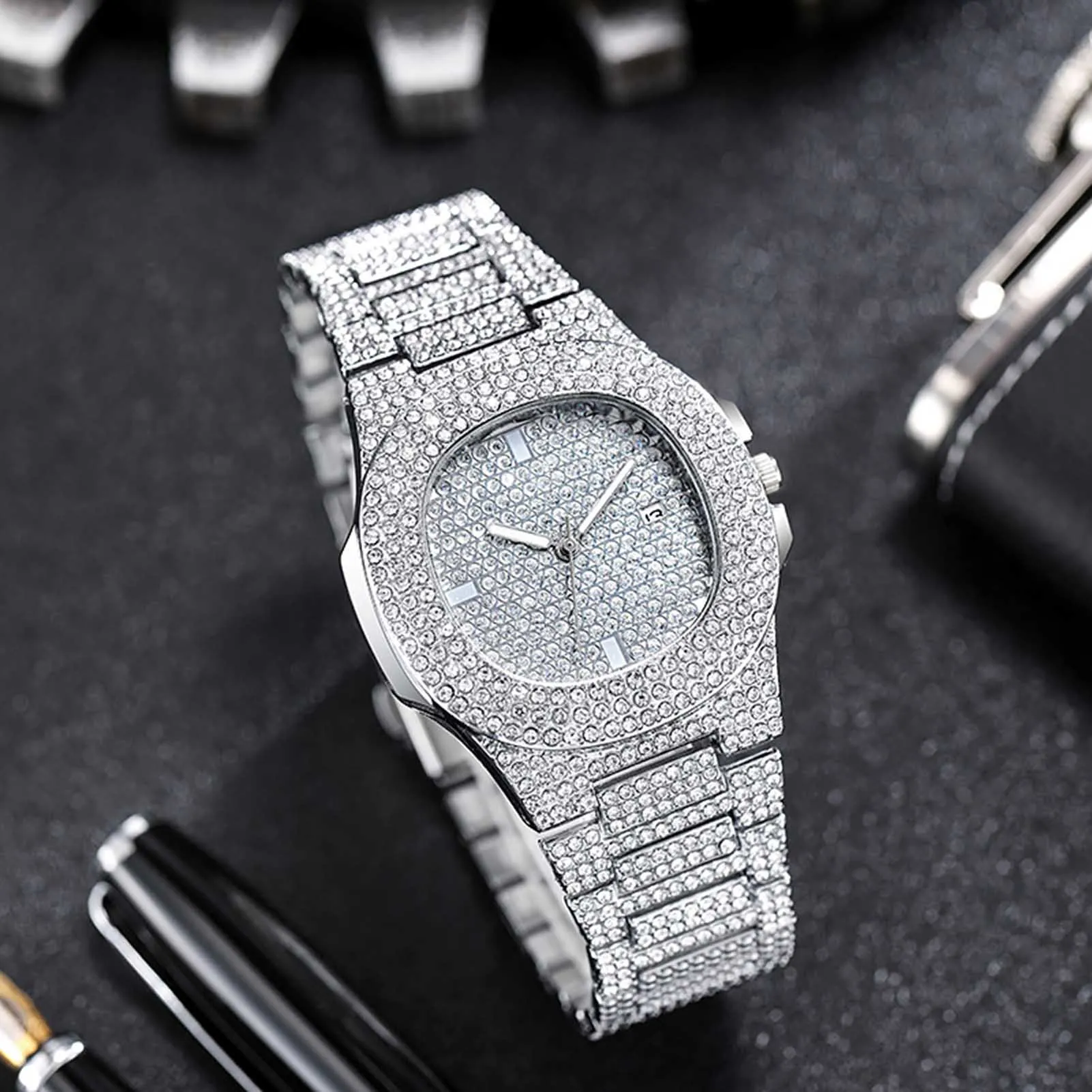 Diamond Steel Belt Watch Elegant Rhinestone Full Diamond Female Watches Valentine\'s Day Gift for Man