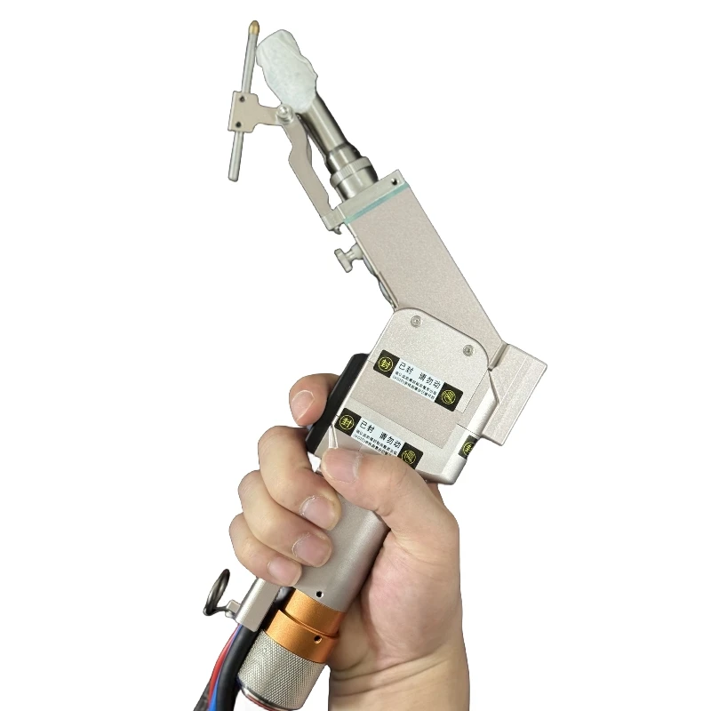 Energy Saving HANWEI QILIN New Double Wobble Handheld Fiber Laser Welding Gun High Speed 120mm/s 1000W - 3000W