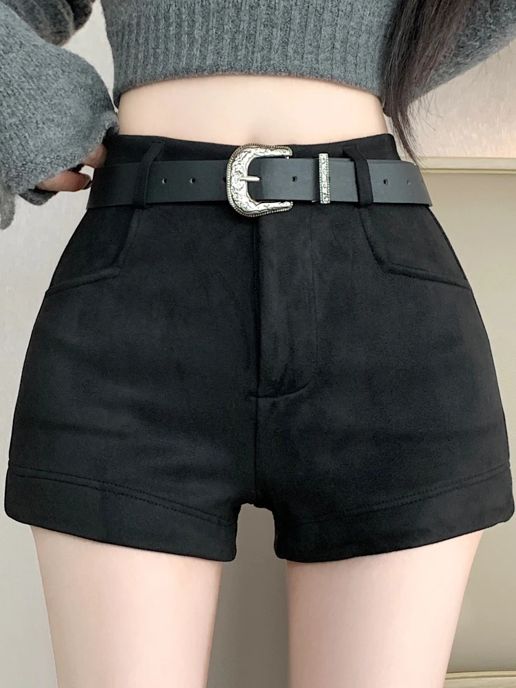 Pantaloncini a gamba larga in velluto di pelle di cervo da donna autunno e inverno nuovi pantaloni con stivali dritti a forma di A ispessiti in peluche a vita alta