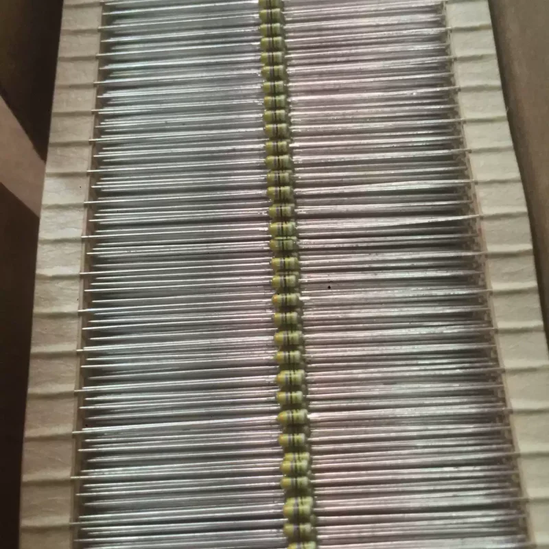 30-100pcs Color ring capacitor axial ceramic capacitor 50V 47pF low loss low-temperature drift