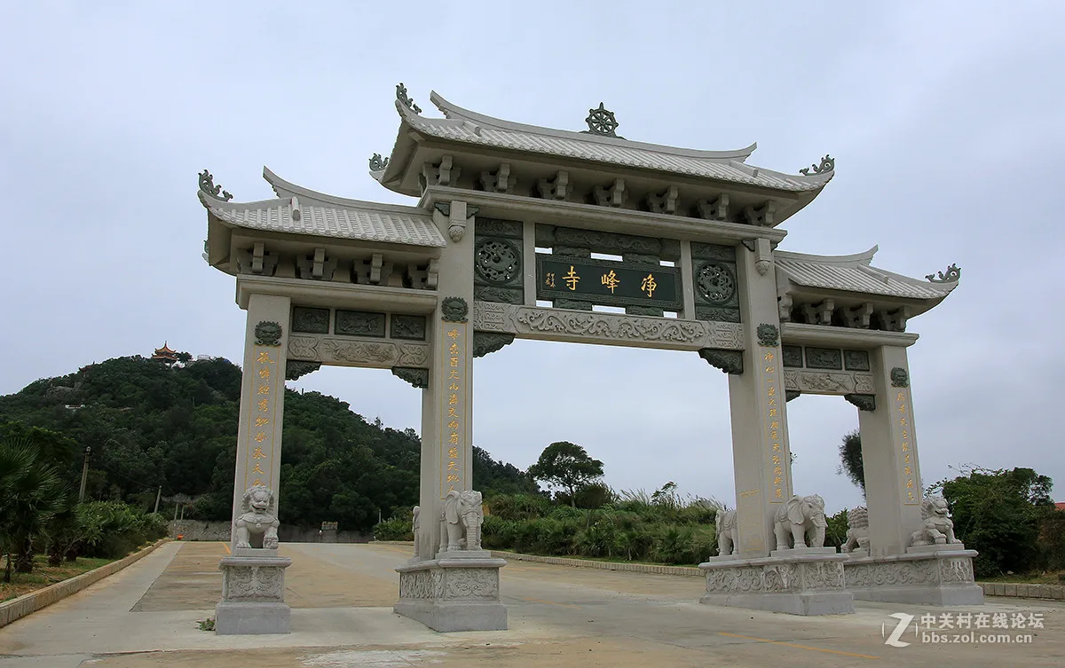 Custom Handcrafted Large Stone Door Frame Sculpture For Outdoor Decoration