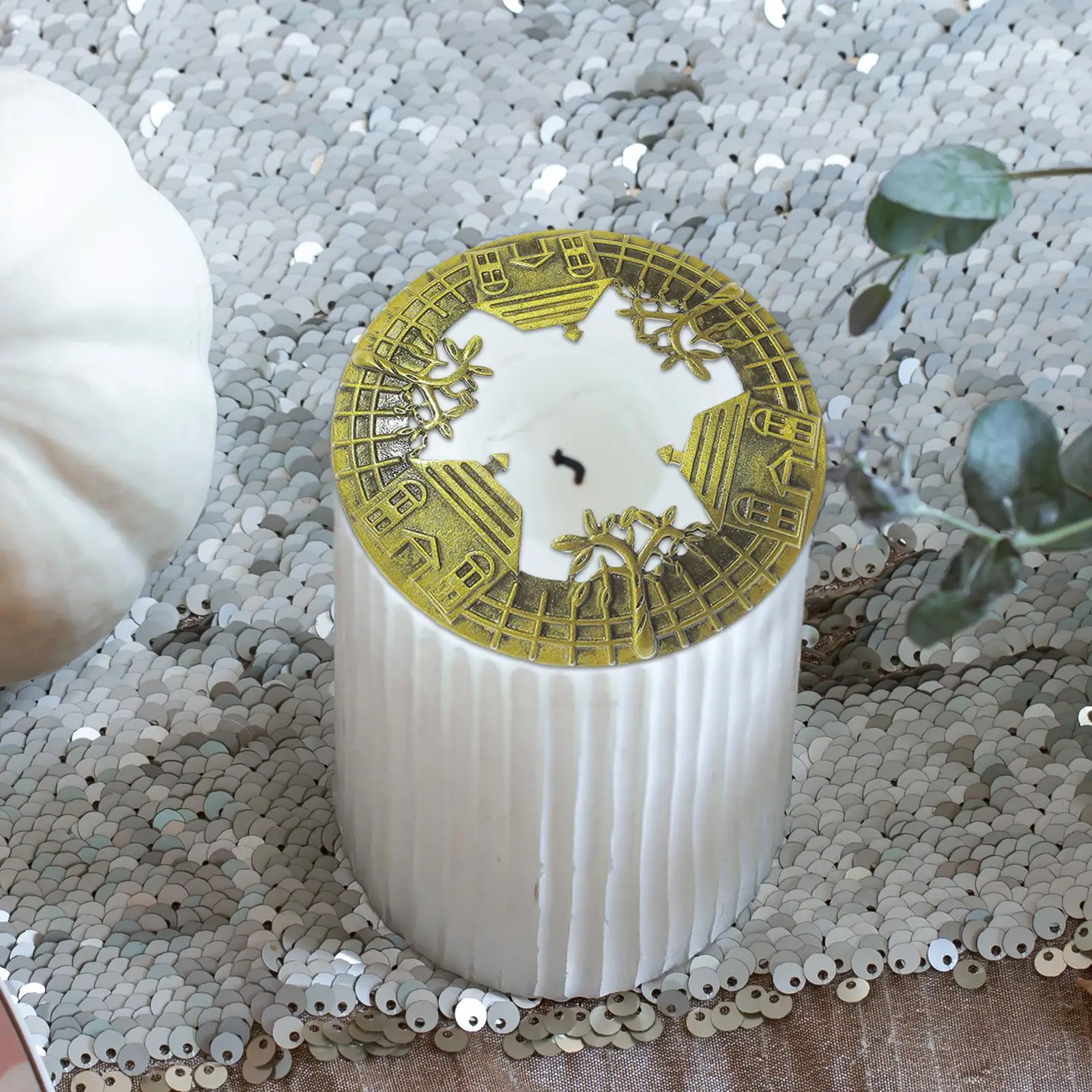 Decorative Candle Topper Alloy Jar Lid Shade Vintage Design for Home Decor Helps Candles Burn Evenly Gift