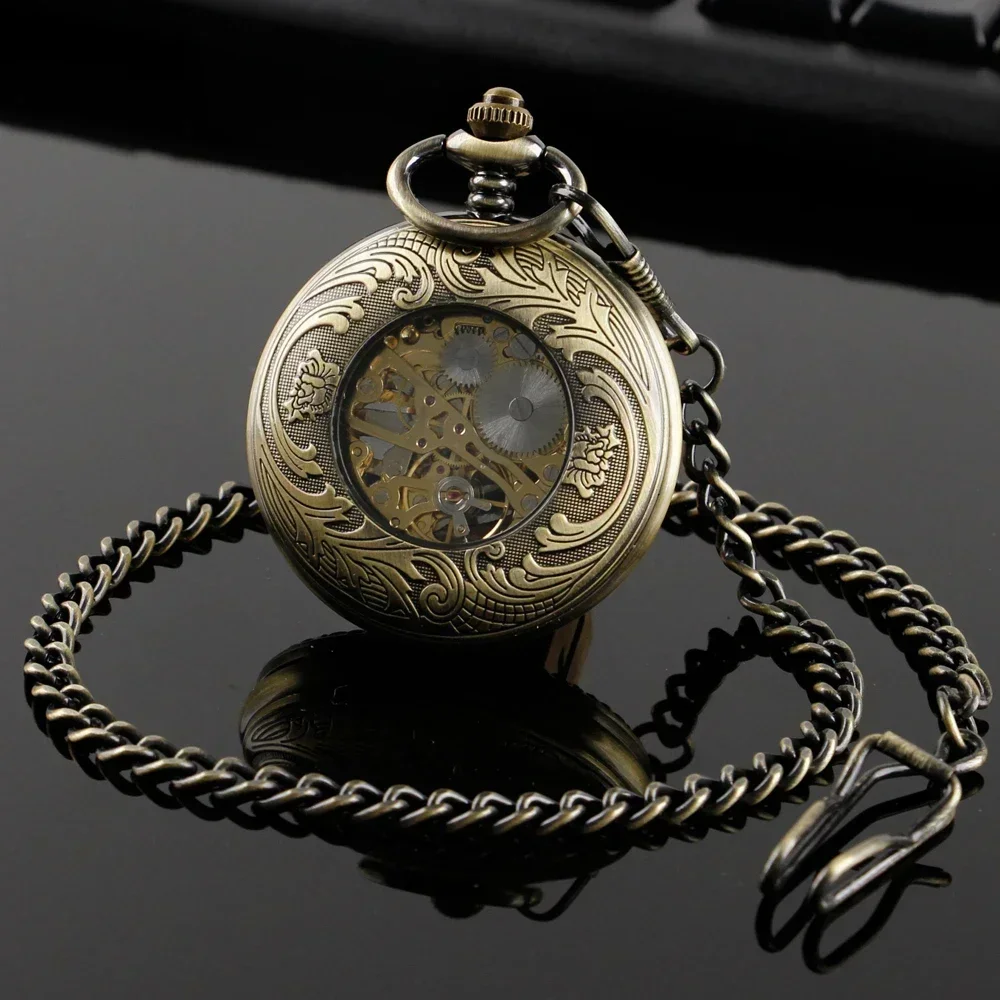 Elegant Retro Bronze Pocket Watch Hollow Flowers Design Roman Numerals Dial Manual Mechanical Pocket Clock Anniversary Gift