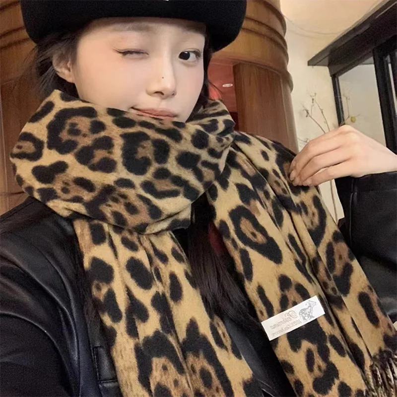 Vintage Millennium Leopard Pattern Tassel Autumn/Winter Warm Hot Girl Scarf Neck Scarves Woman 2024 Tippet Pashmina Muffler