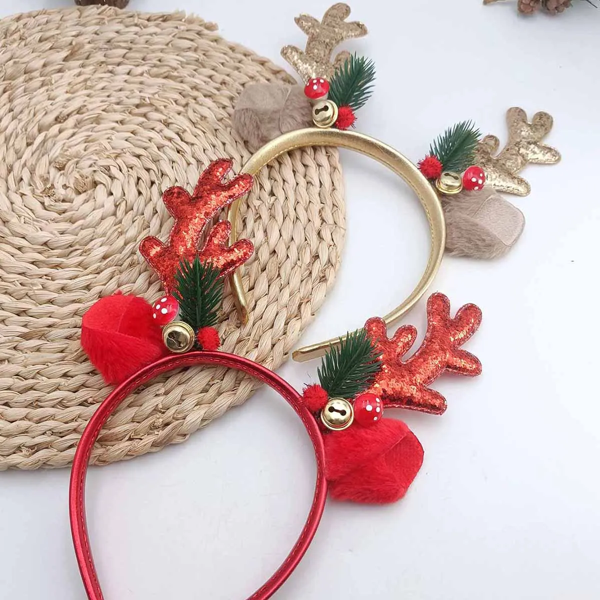Bandeau de noël en forme de champignon à paillettes dorées, 1 pièce, grand corne de cerf, cloche, couvre-chef festif pour femmes, accessoires pour cheveux de Style forêt
