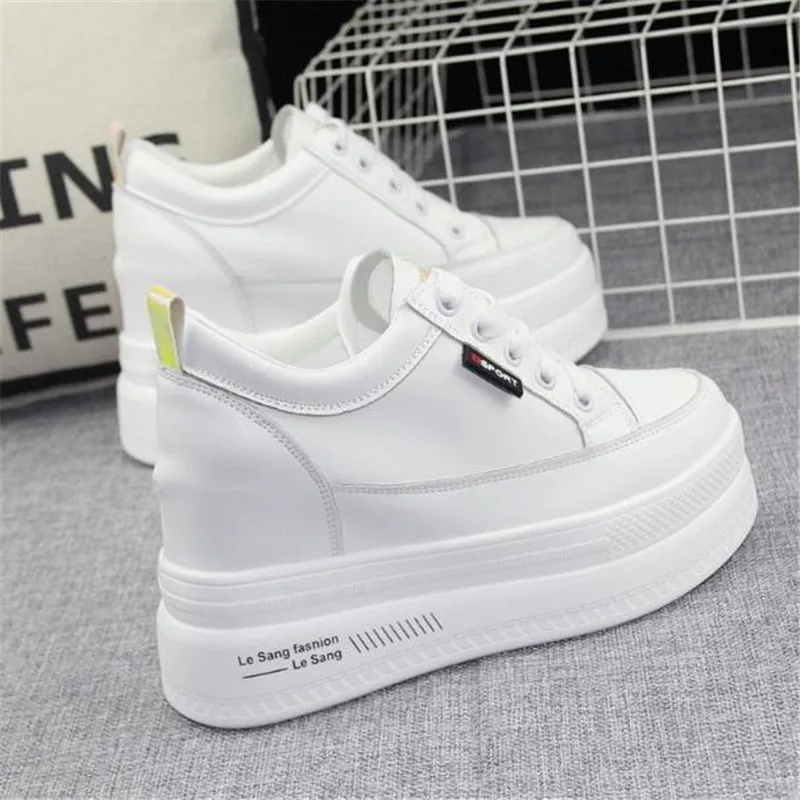 Sneakers da donna scarpe da ginnastica Casual con plateau scarpe bianche tacchi da 10CM zeppe autunnali scarpe da donna traspiranti con aumento