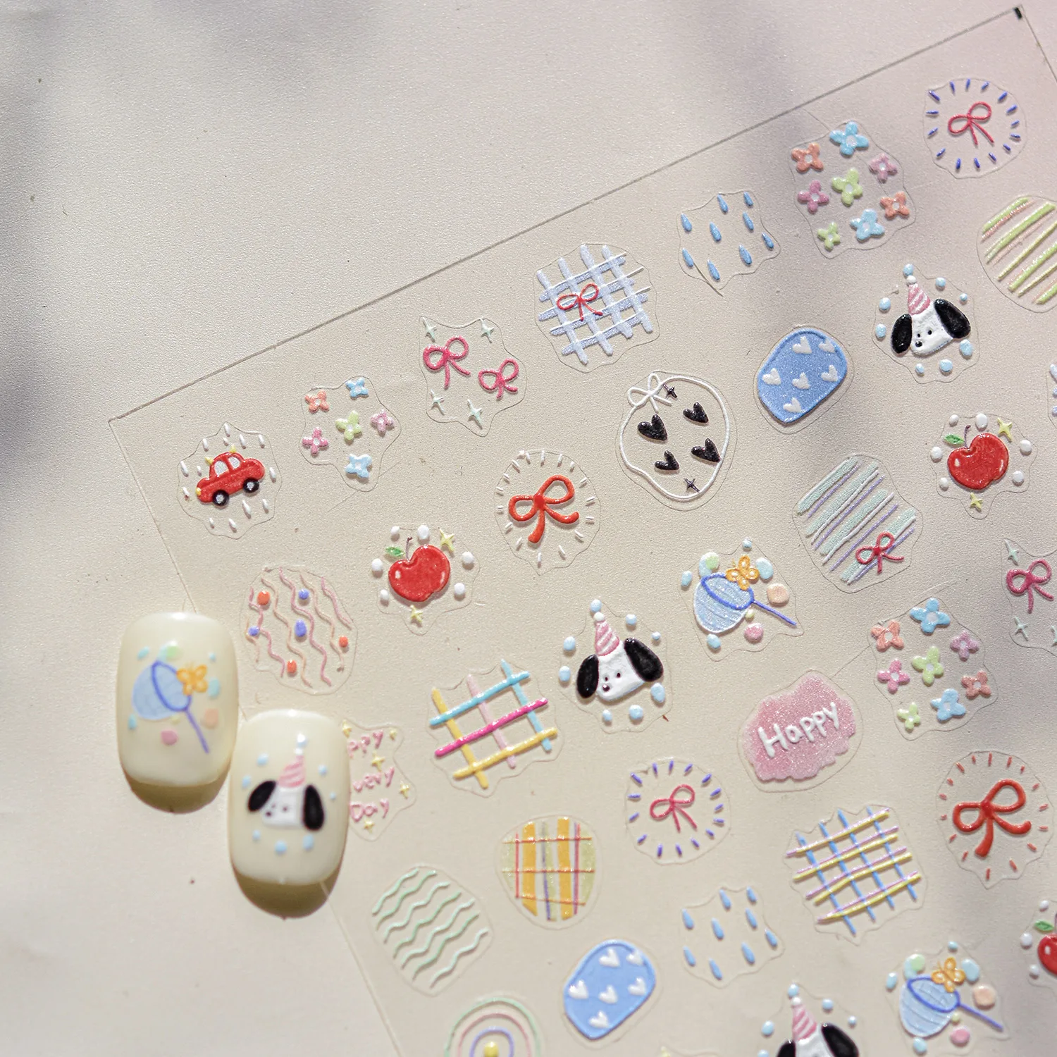 Süße Linien Apfel Hund Auto Schleife Liebe Nail Art Aufkleber Herz Blume Capture Net Grid Schmetterling Regen selbstklebende Maniküre Aufkleber