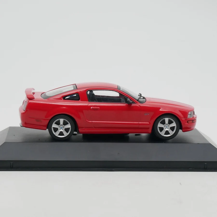 Druckguss-Ixo, Maßstab 1:43 Ford Mustang GT 2005, Legierung, Automodell, Sammlerstück, Spielzeug, Geschenk, Souvenir, Display-Ornament