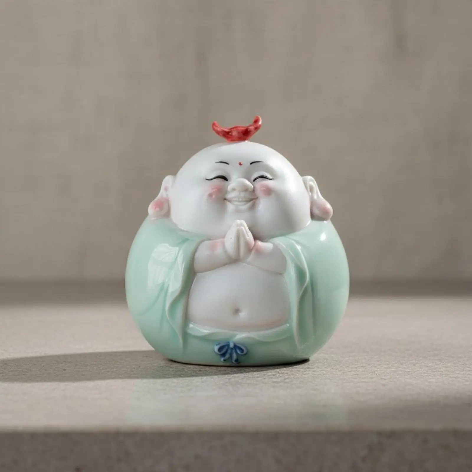 Maitreya Buddha Statue Creative Design Maitreya Buddha Figurine Decorative decor Smiling Monk Statue for Buddhists, Office,