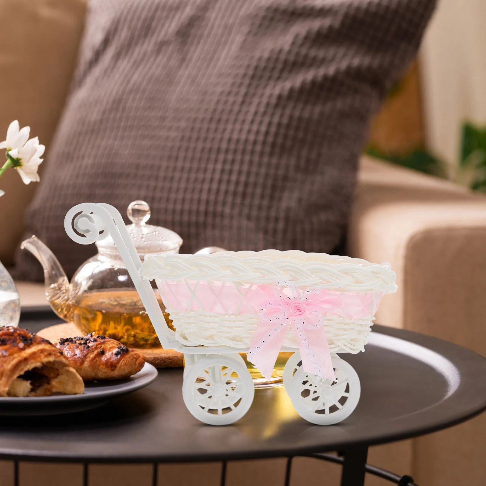 

Artificial Rattan Pink Trolley Candy Basket Vintage Baby Carriage Style Baby Shower Decor Wedding Party Favor Organizer