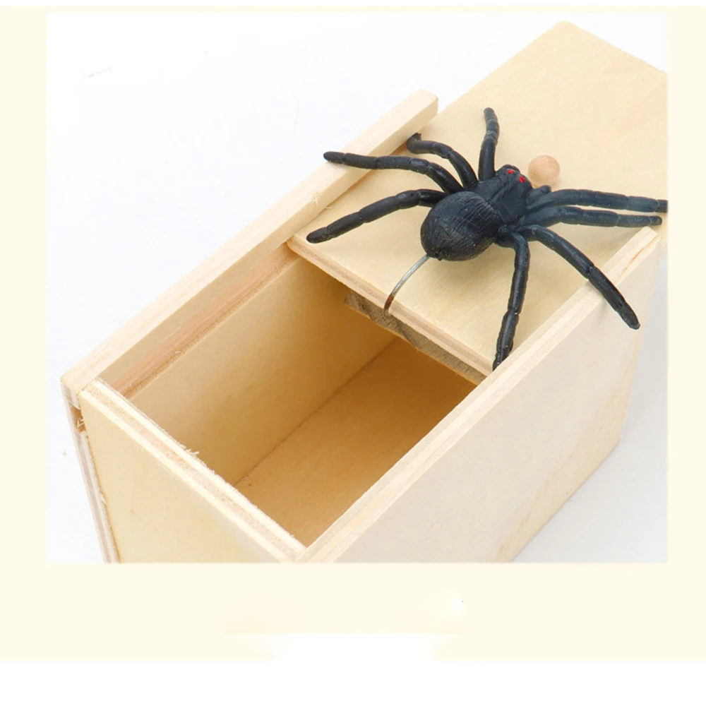 Scared Wooden Magic Box Spoof Scary Little Bug Spider Surprise Box Joke Fun Scare Prank Gifts Kids Adult Toys Tricky Toy