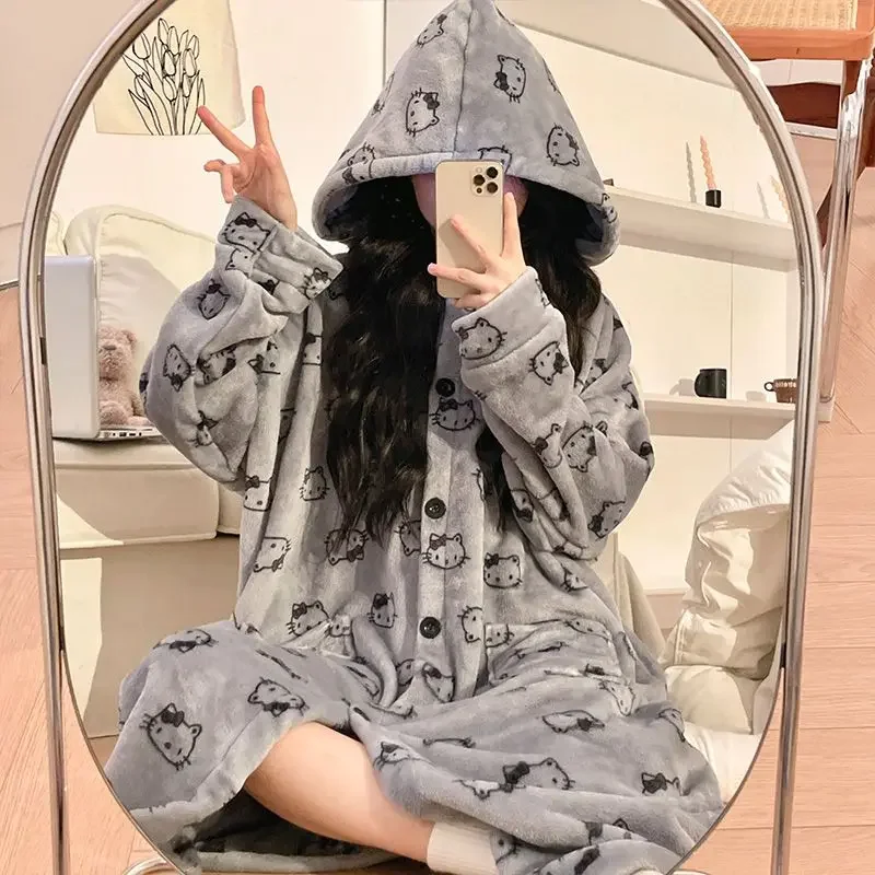 Camisón de terciopelo Coral con dibujos de maní para mujer, pijamas con capucha de Anime Kawaii Hello Kitty, ropa de hogar de longitud media para otoño e invierno