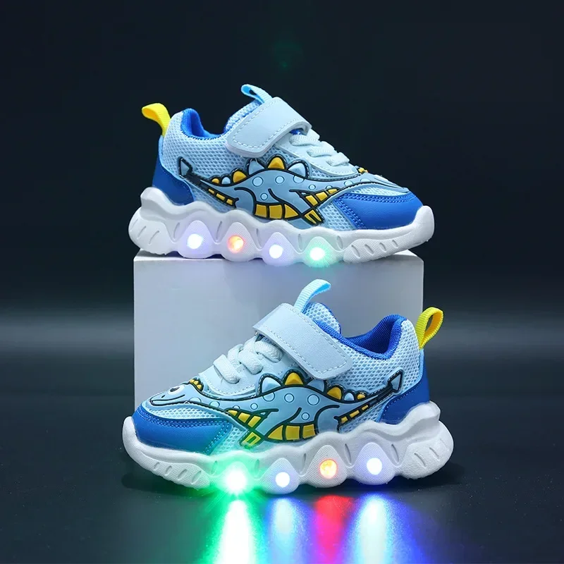 Scarpa da Tennis LED bambini Trainer Cartoon Boy Casual Sneaker per ragazzo Kid scarpa per ragazza Mesh scarpa traspirante scarpa illuminata per