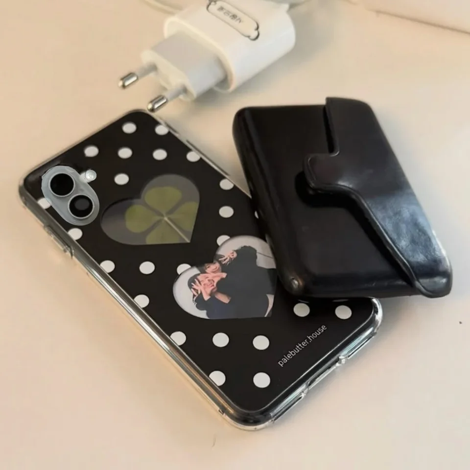 Funda coreana creativa de lunares y corazón hueco para iPhone 17 AIR 16 15 14 13 12 11 Pro XSMAX MINI XR 7 8 Plus estilo Y2K 4