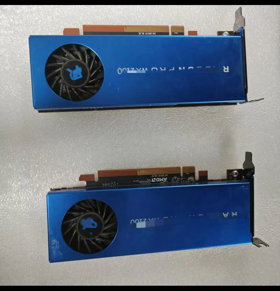 

For AMD wx2100 2g professional graphics design graphics card, 4-screen output