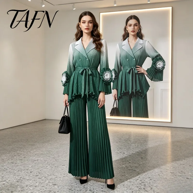 Miyake Pleated 2026 New Spring and Autumn Gradient Suit Collar Bell Sleeve Floral Top Wide Leg Pants Pleated Two-Piece Set Pleat
