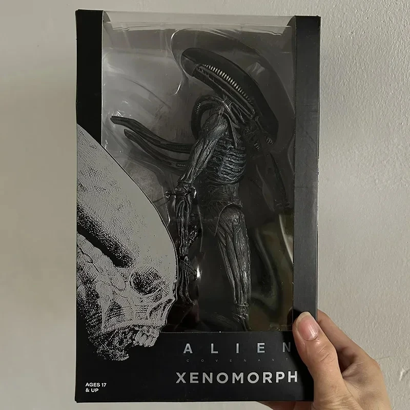 New Arrival Neca Alien Covenant Xenomorph Action Figures Contract Black Alien Model Statue Doll Collection Decoration Toys Gifts