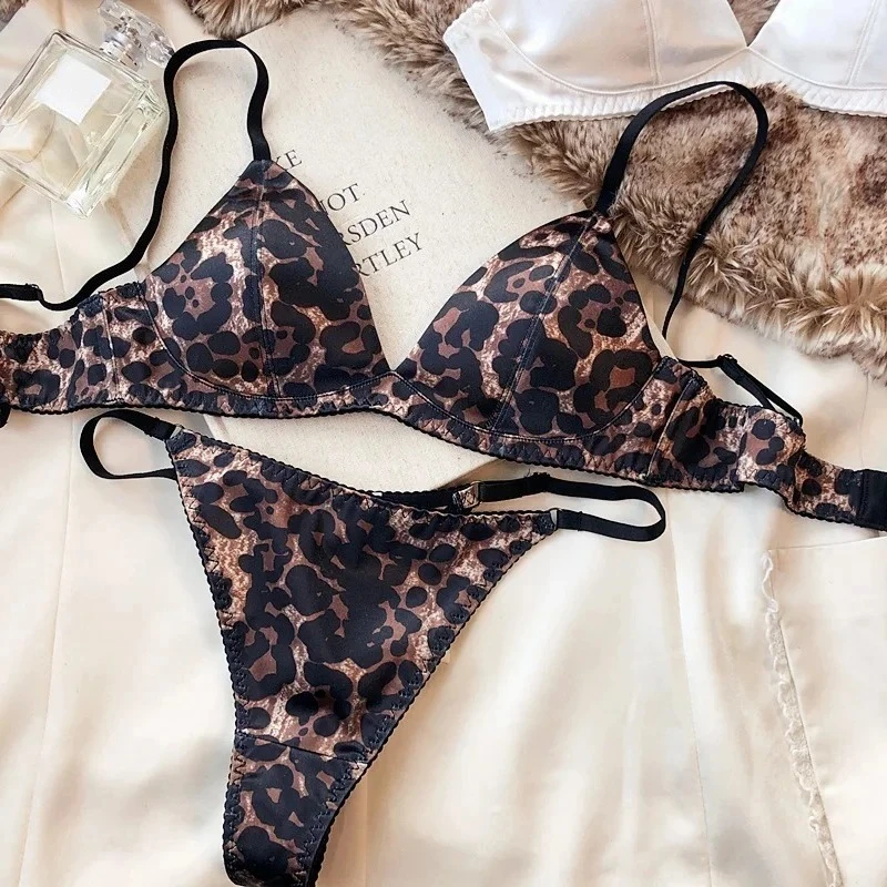Bralette Triangle Set - Yazlık Kadın Seksi İpek Üçgen Kuplu