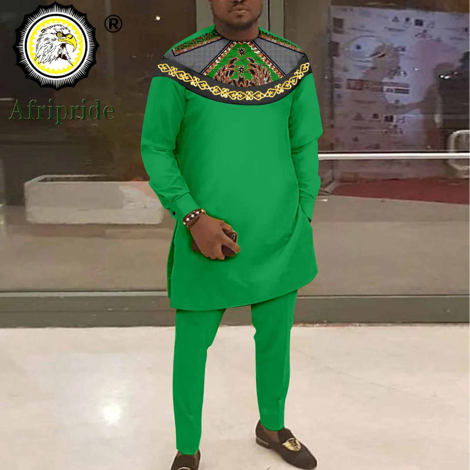 African Men`s Clothing Embroidery Tops and Pants 2 Piece Set Dashiki Outfits African Attire Kaftan Wedding Suit A2216017