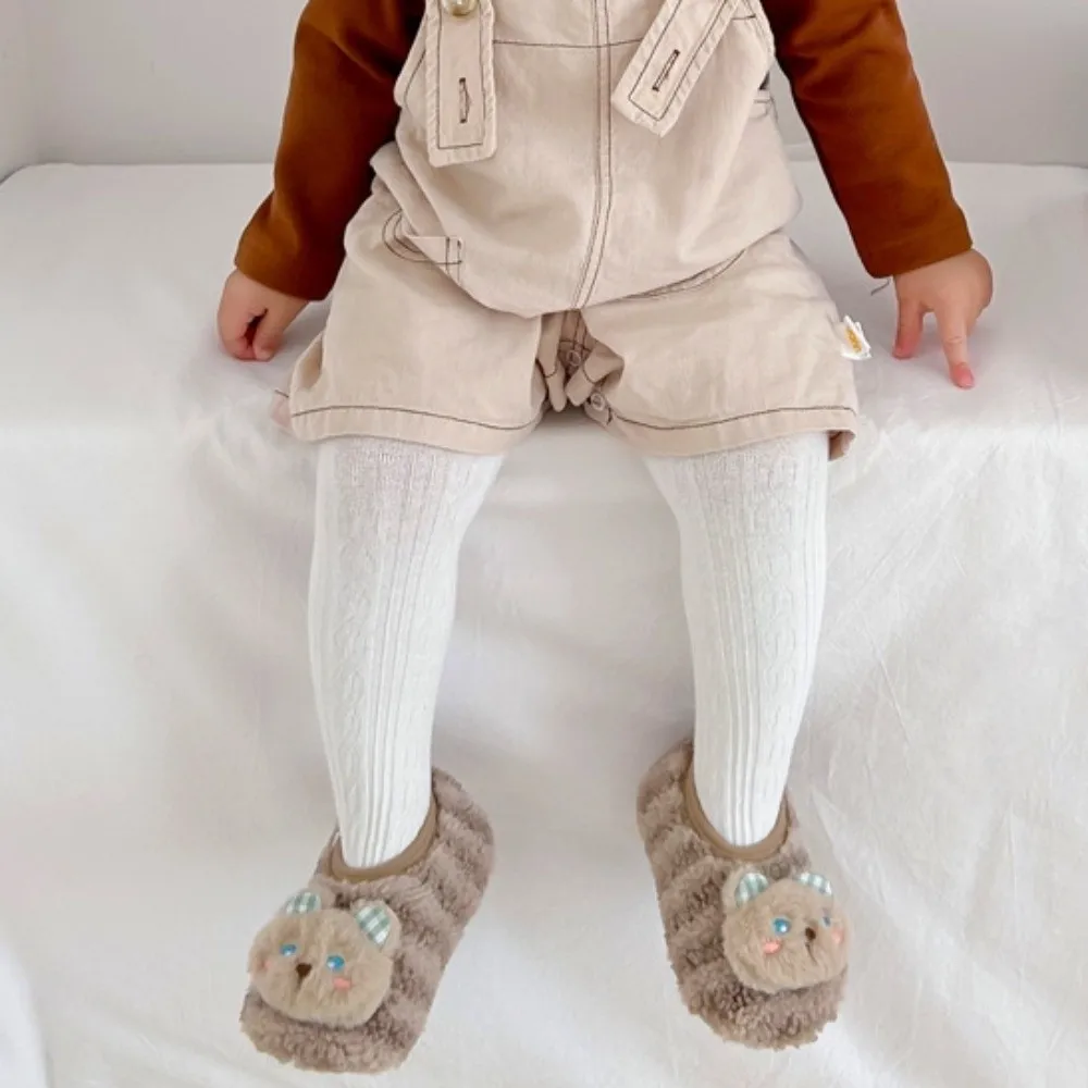 

New Cartoon Floor Socks Rabbit Bear Pattern Non-slip Sole Toddler Prewalkers Thickened Slippers Home Wear