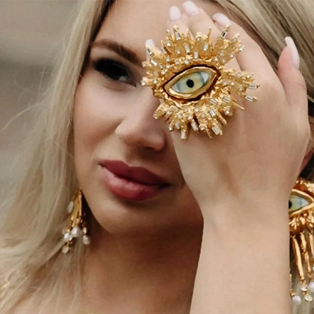 Pendientes colgantes de ojos grandes de aleación de moda de estilo barroco para mujer, joyería exagerada, accesorios de pendientes llamativos para mujer