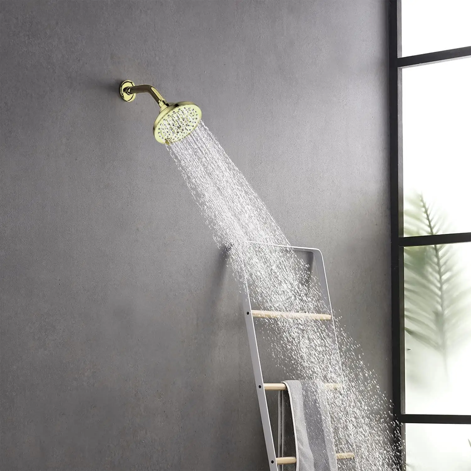 Cabeça de chuveiro dourada de alta pressão com 6 configurações de spray |   5 design fixo de chuva com bicos anti-entupimento e fácil instalação