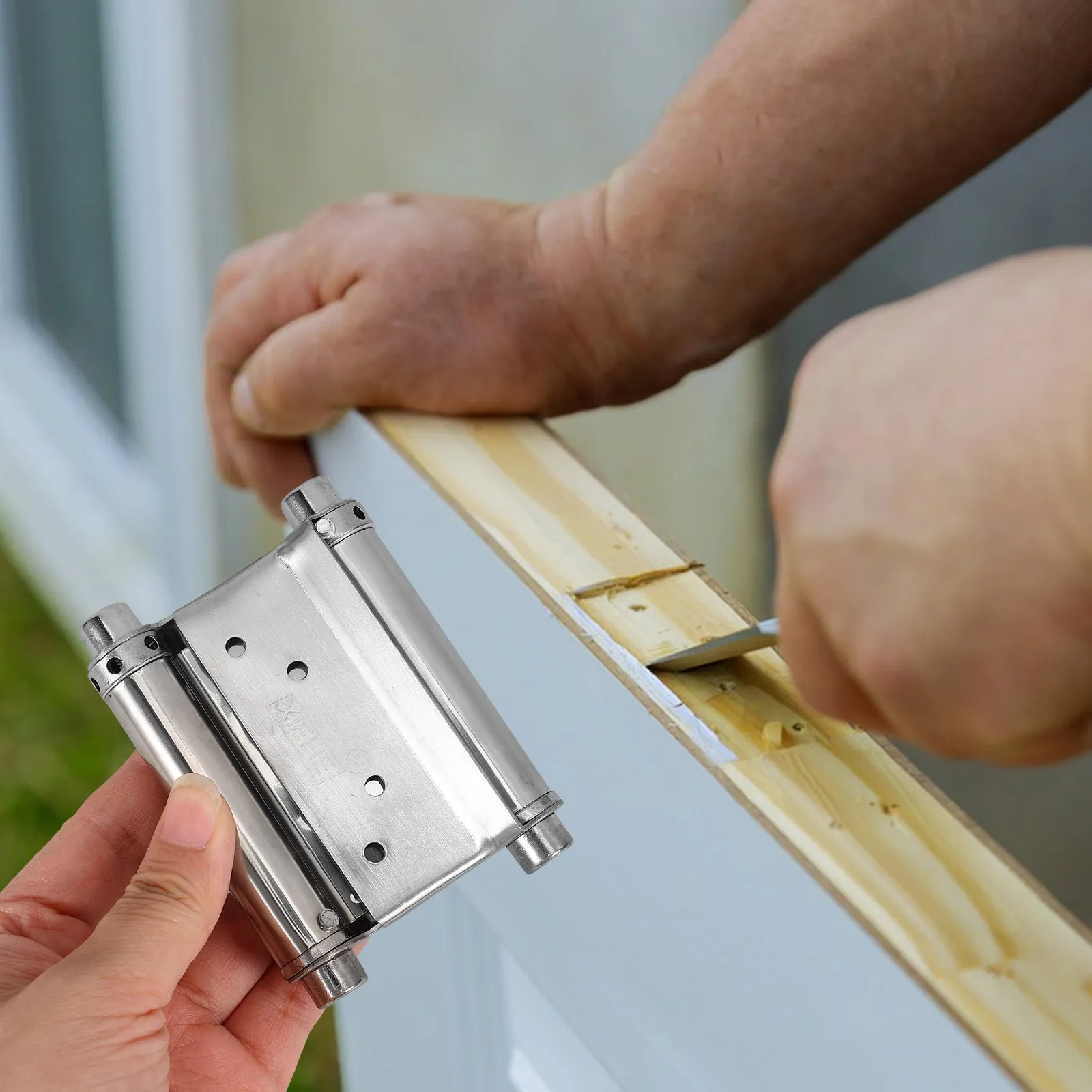 

2Pcs Rustic Style Spring Loaded Door Hinge Stainless Steel Double Swing Saloon Hinge for Exterior Swinging Gates Fences Heavy