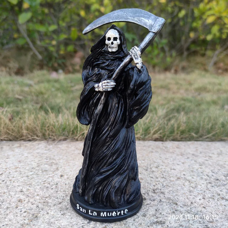 New European and American Halloween Soul Reaper Ghost Festival Harvester Death God Statue Garden Desktop Decoration Ornament