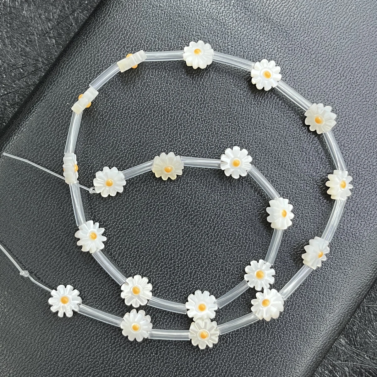 

8mm Flower Daisy Beaded Shell 20 Pcs/ Strand Natural Freshwater Jewelry Making DIY Necklace Bracelet Earrings Accessory Wedding