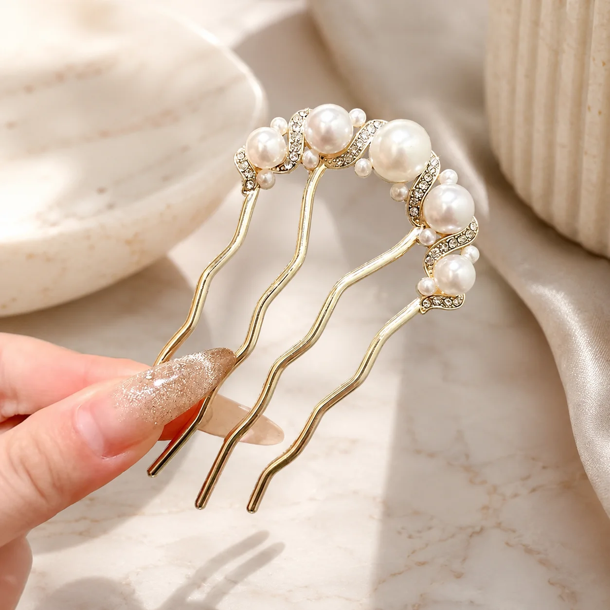 Korean Pearl Hair Fork for Women Alloy Rhinestone U Shaped Hair Pin French Twist Bun Holder Wedding Bridal Hair Accessories Gift view 3