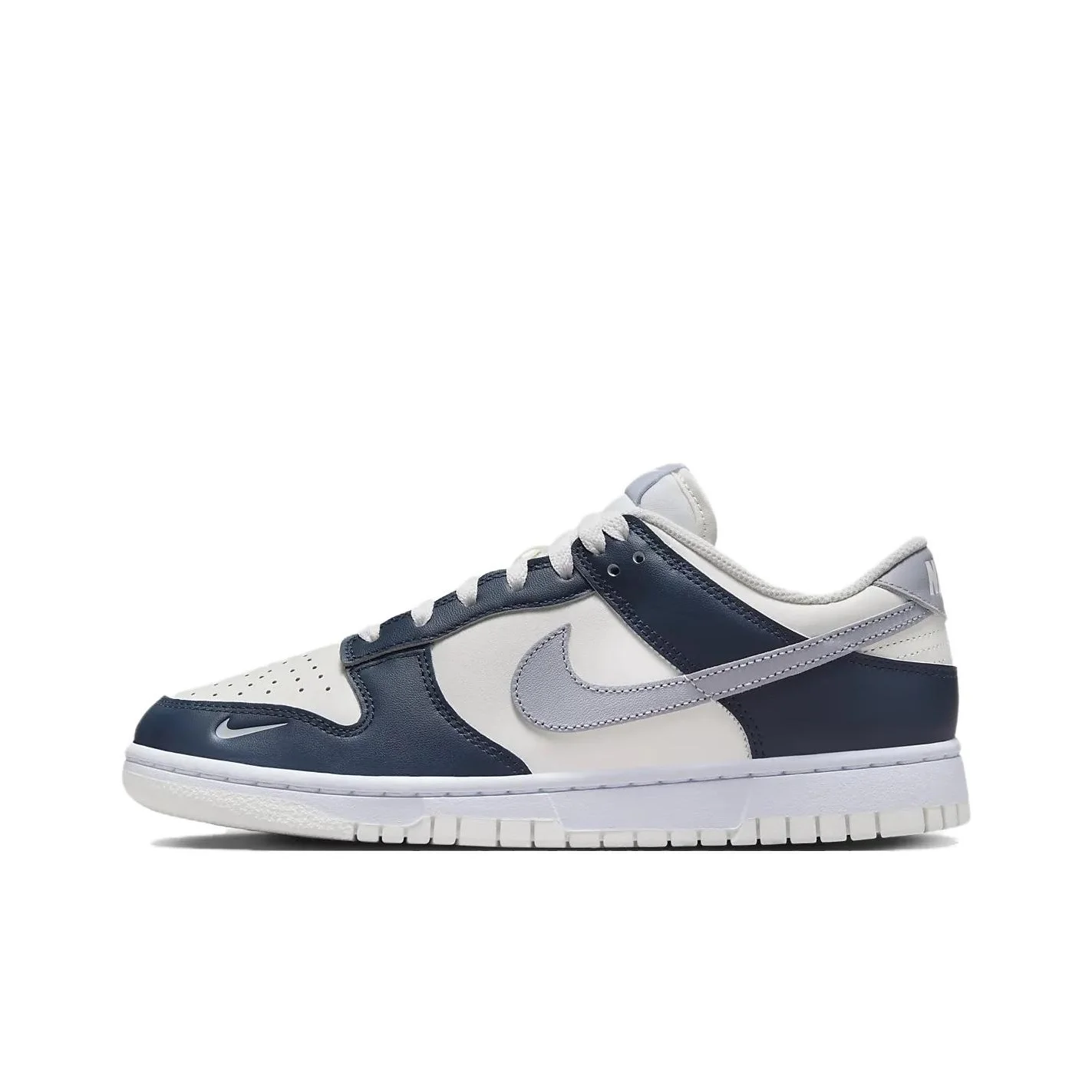 

Женские кроссовки Nike Dunk Low Armory Navy HV2390-100