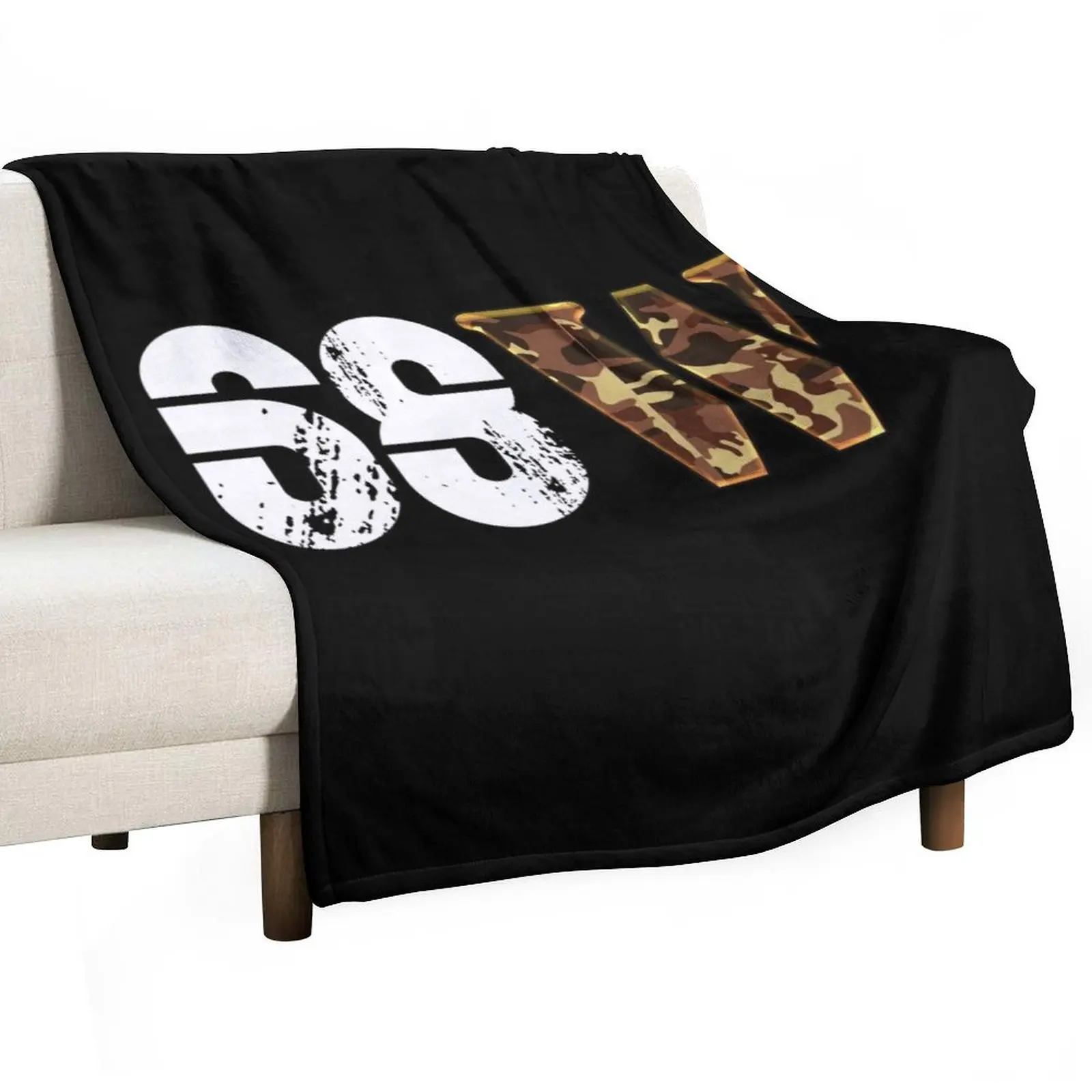 68W Combat Medic U.S. Army Badge, Funny Military Doctor Nurse Gift Throw Blanket Breathable Lightweight Blanket for Adults Kids