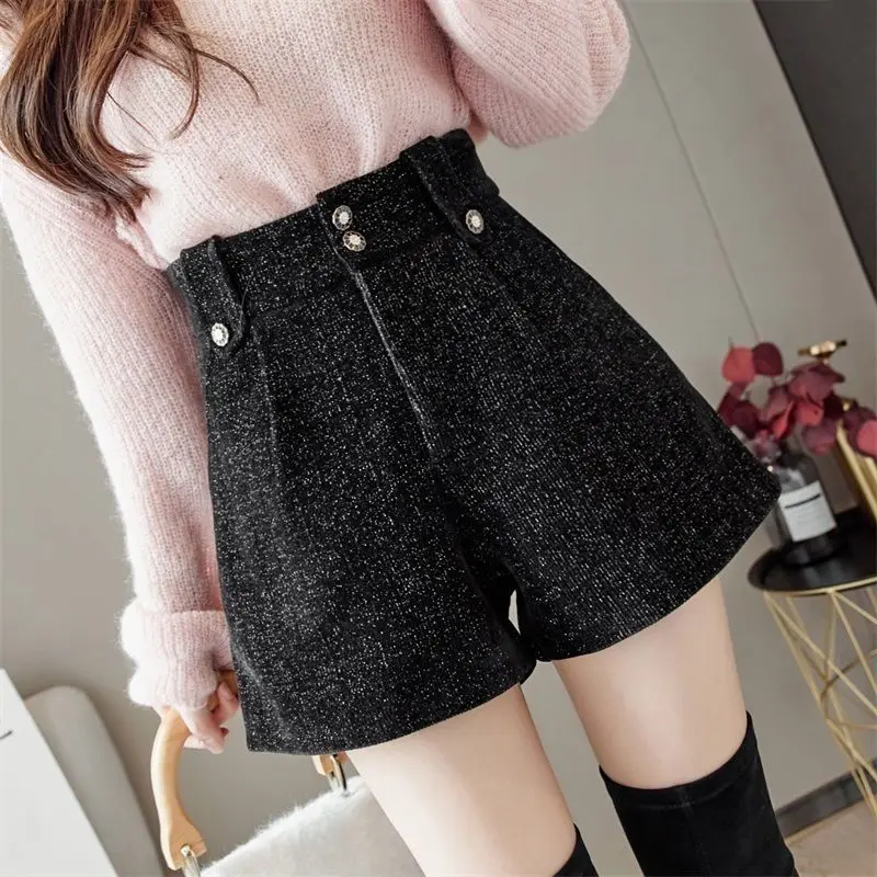 Fashion Vintage Commuter Shorts Autumn 2026 High-rise Slim Versatile Spicy Girl Casual Trendy Street Ladies A-line Shorts D730