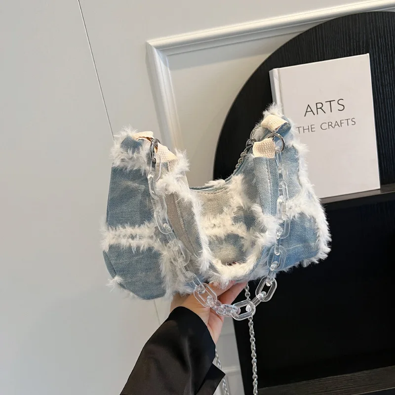 

Корейская модная сумка на цепочке для подмышек, универсальная джинсовая плюшевая сумка на плечо, повседневная текстурированная высококачественная женская сумка через плечо, новинка 2023 года