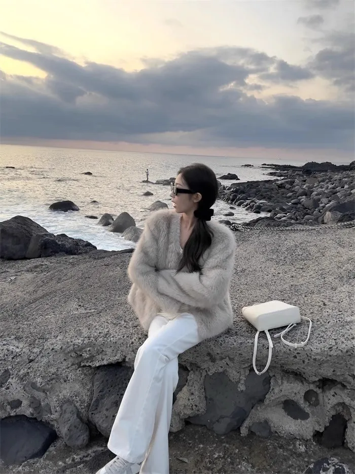 Short Coat Women Faux Fur Fox Coats Full Sleeve Thick Warm Work Y2k Streetwear Elegant Overcoat Outerwear Autumn Winter 2025