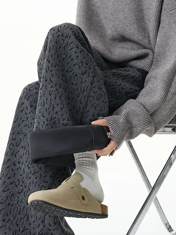 

American Lazy Leopard Print Thiened Men's Winter Loose Straight Leg Pants Heavy Du Floor Length Thiened Casual Trousers