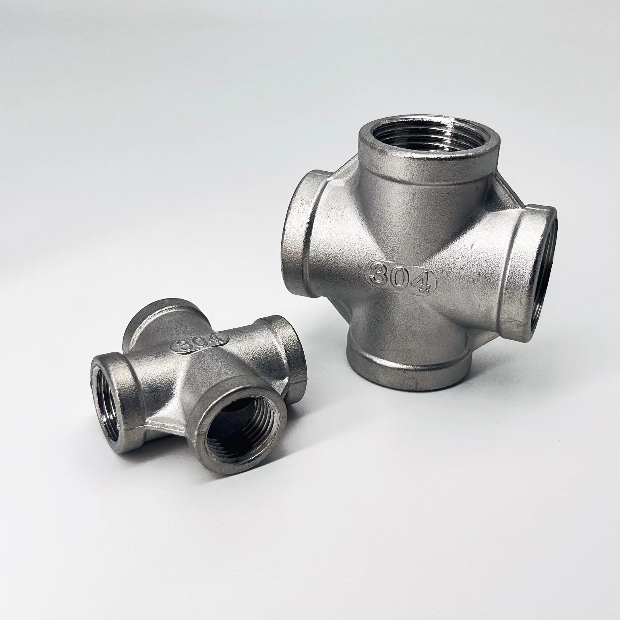 304 Stainless Steel  Four-Way Cross F-F-F-F FemaleThread Water/Gas/Oil Pipe Fitting