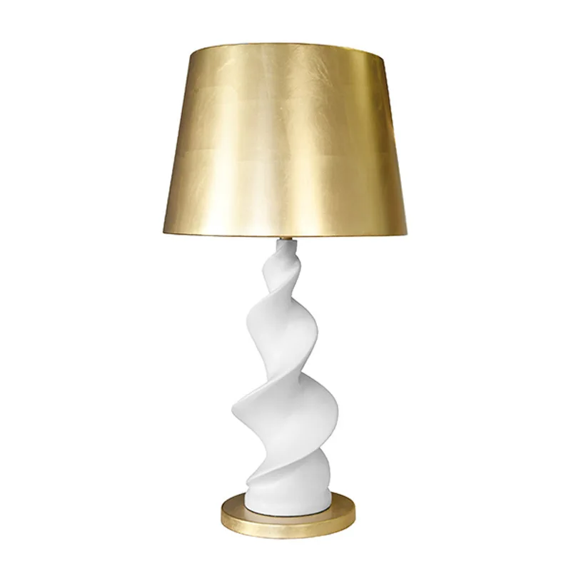 American light luxury fashion retro conch-shaped resin desk lamp/soft decoration design/villa/hotel/model room desk lamp