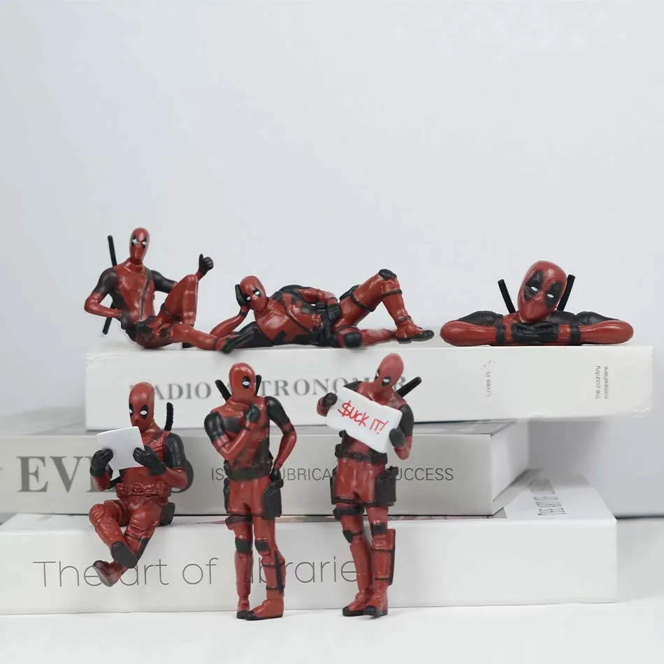 Nieuwe Anime Deadpool Action Figure Auto-interieur Decoratie Speelgoed Zitten Model X-Men Mini Beeldje Hanger Auto Accessoires Kid Gift