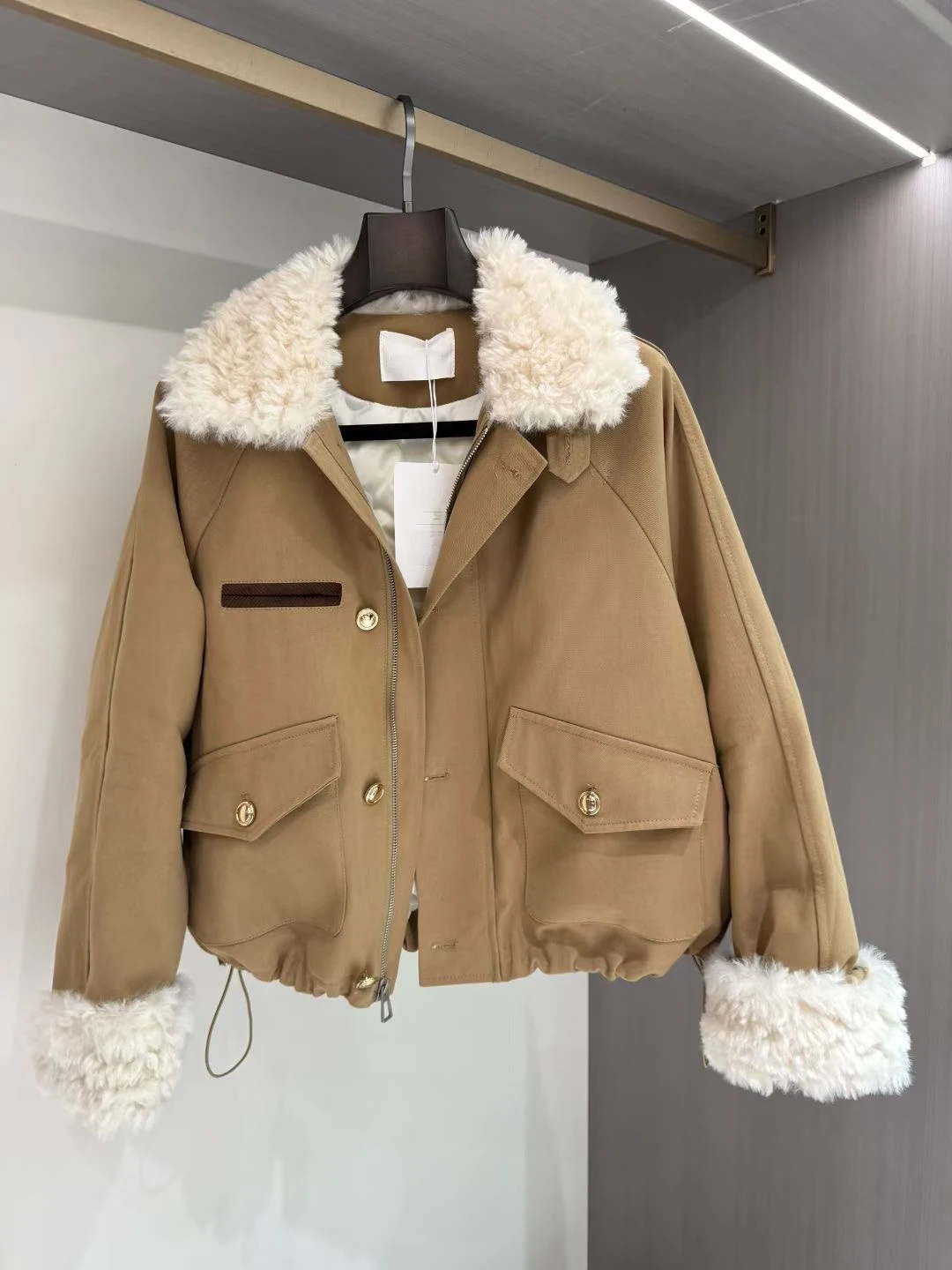 

Корейская женская зимняя куртка из хлопка с воротником из овечьей шерсти, новая, свободного кроя, универсальная, теплая, для повседневной носки, с длинными рукавами