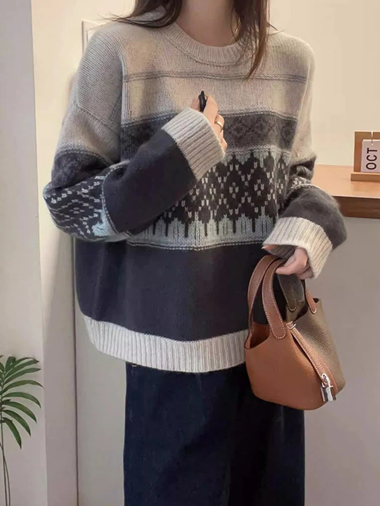 

Retro Striped Knit Top Casual Fashion Slimming Base Layer Shirt Autumn Simple Stylish Overhead Sweater Korean Style Long Sleeve