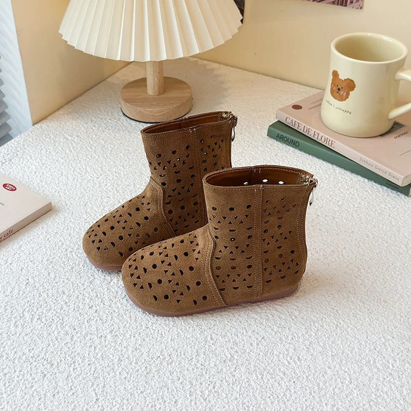 Girls Summer Elegant Short Boots 2025 New Children's Hollow Breathable Shoes Trendy Sandals Super Soft And Comfortable Anti Slip