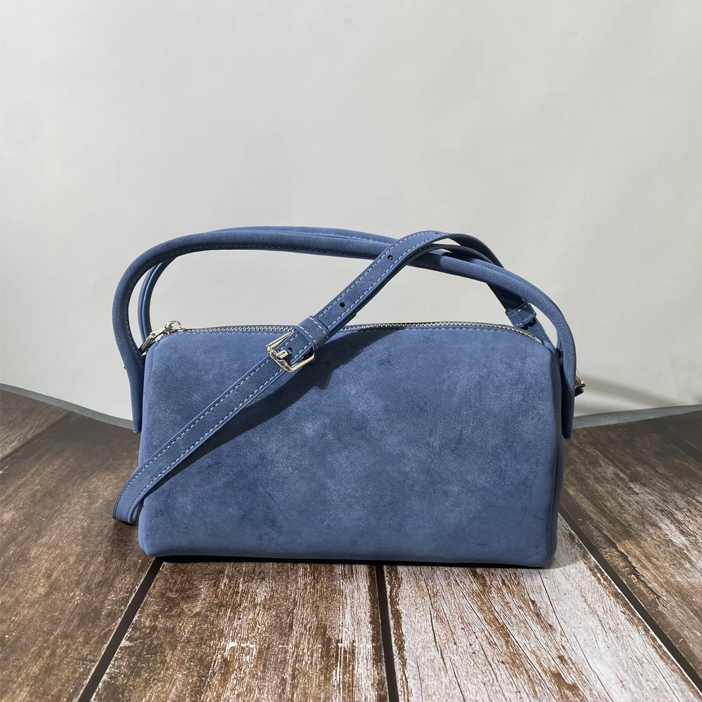 

The new frosted leather shoulder bag is a fashionable, versatile, trendy and casual handbag with a slanted cross pillow for wome