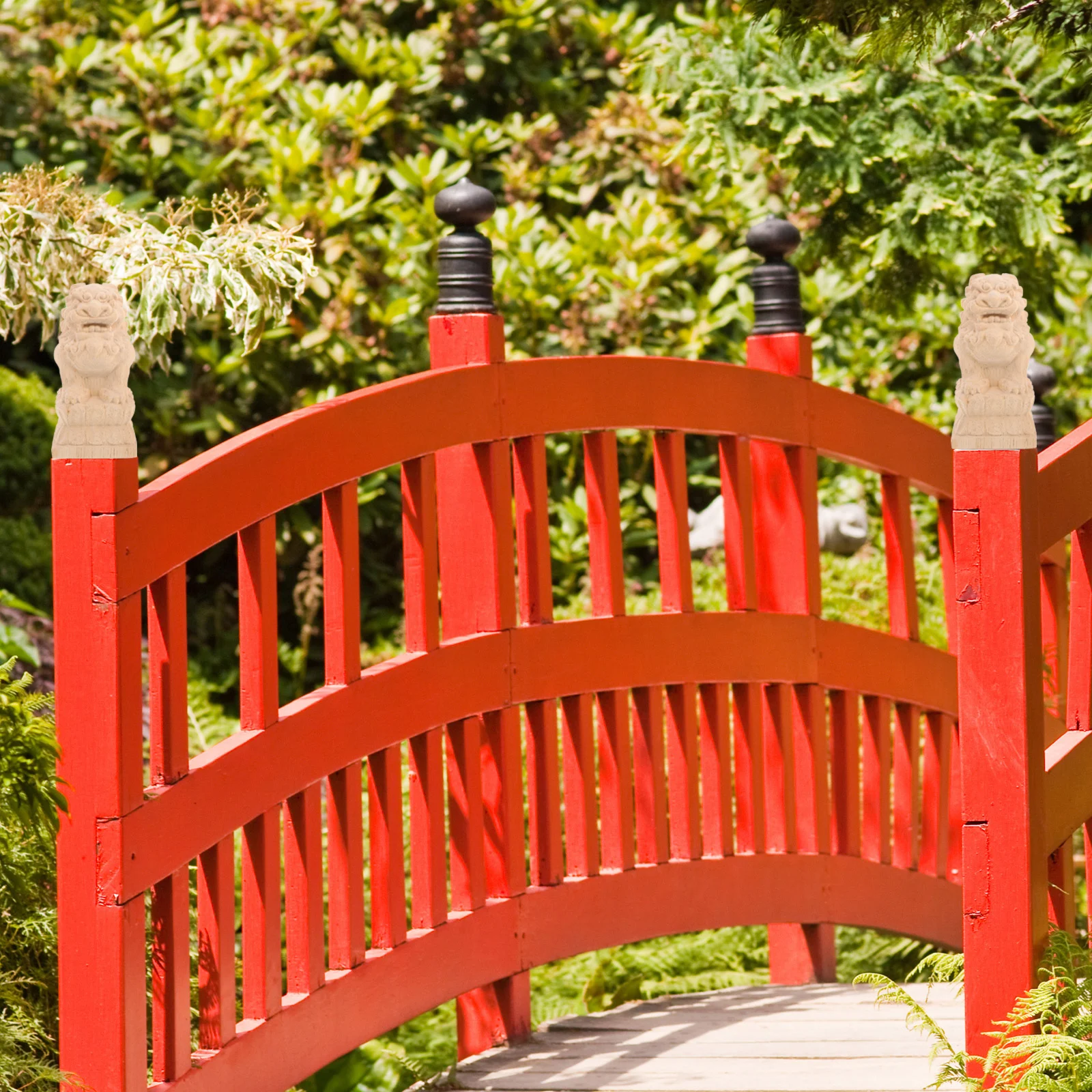 

Unpainted Wooden Lion Statue Garden Bridge Landscape Decor Solid Wood Carved Guardian Sculpture Prosperity Outdoor Ornamental