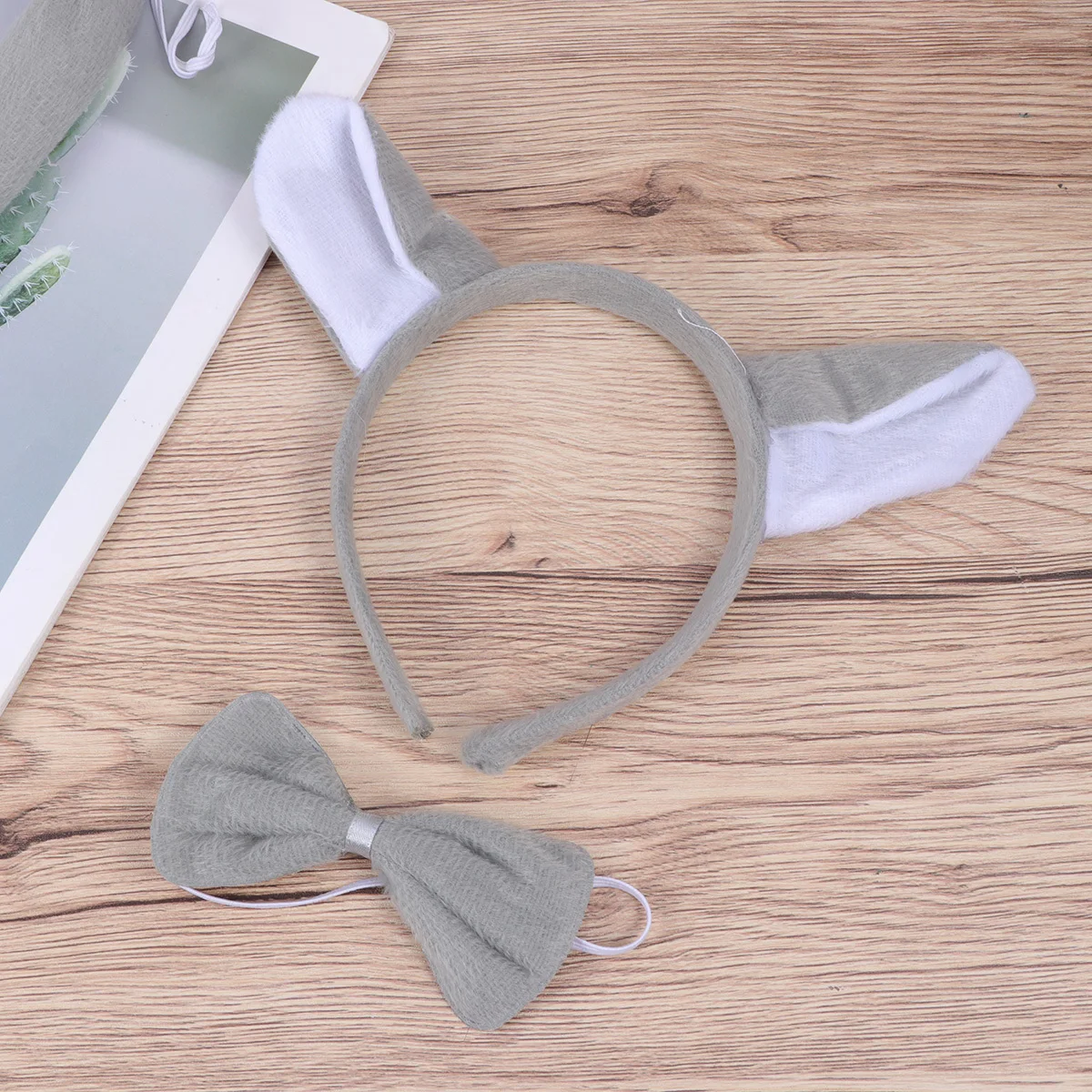 ชุดเครื่องประดับคอสเพลย์สไตล์หมาป่า 3 ชิ้น ชุดแฟนซีสำหรับงานปาร์ตี้ฮาโลวีน โบว์ไท หาง หู ที่คาดผม อุปกรณ์เสริมสำหรับเด็กและผู้ใหญ่