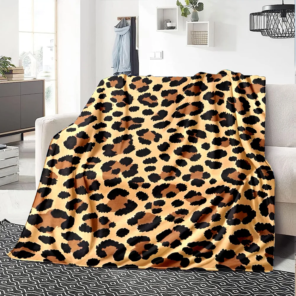 Classic Light Tan Leopard Spot Animal Skin Print Flannel Blanket Soft Throw For Sofa Bedroom Indoor Daily Home Decor Gift