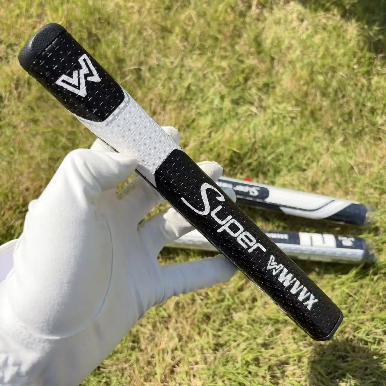 

Ручка для клюшки для гольфа — нескользящая ручка с улучшенным контролем, совместимая со всеми уровнями навыков, прочные синтетические конструкции