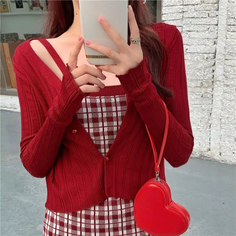 

Nice Women's Clothing 2025 New Gentle Tees Tops Fashion Knitted Cardigan Summer Style Slimming Strap Dress Two Piece Set T-Shirt