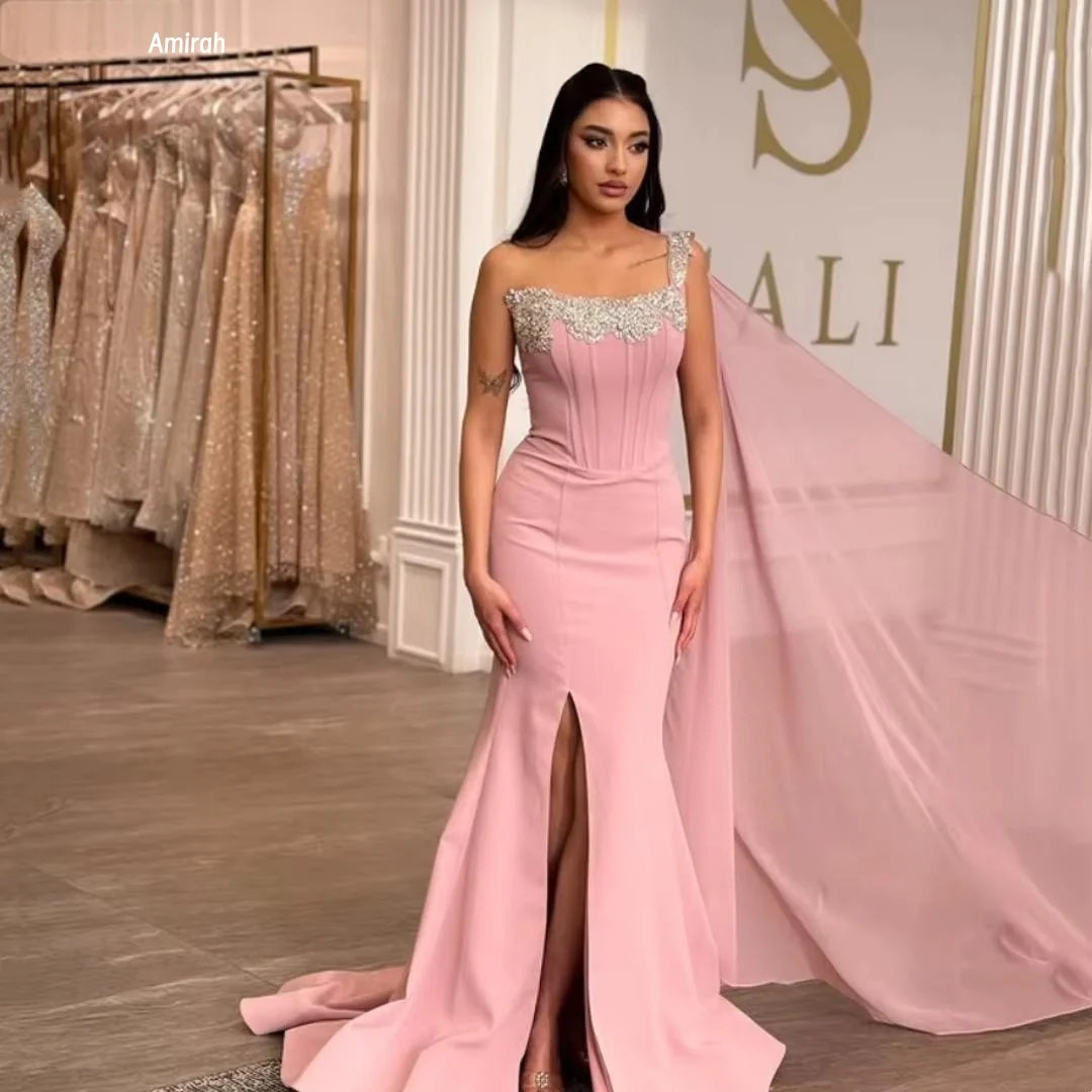 Amirah 망토 우아한 여성 드레스 웨딩 파티 드레스 맞춤 제작 볼 가운 피쉬 테일 댄스 파티 드레스 2025 오프 숄더